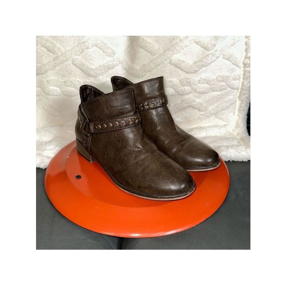 ROXY 9 Brown Faux Leather Embroidered Ankle Zip Saddle Boots - Picture 3 of 15
